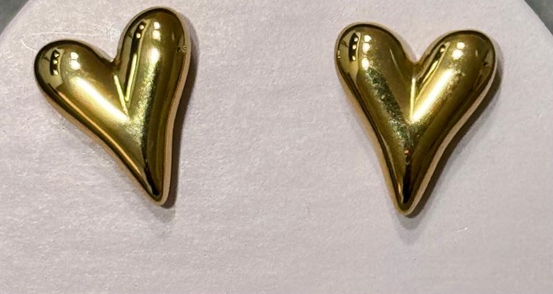 Orecchini a cuore dorati