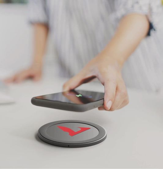STAZIONE DI RICARICA WIRELESS IN PLASTICA RICICLATA DA 15 W